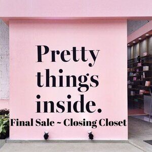 WHITE HOUSE BLACK MARKET STATEMENT JACKET